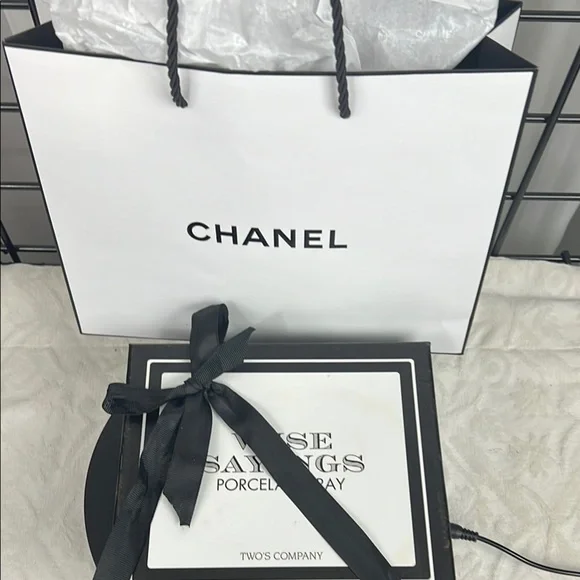 Gorgeous trinket dish with quote from CoCo Chanel Great gift idea ๐๐ - Picture 12 of 12